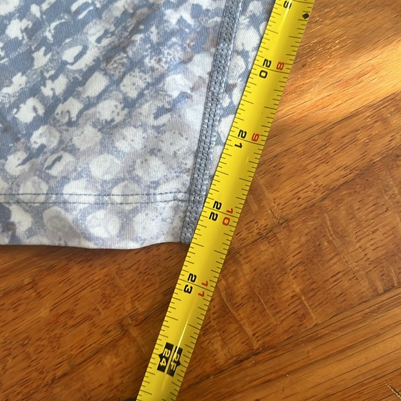 Calvin Klein Performance Blue & White Fish Scale Leggings Size Small - Picture 7 of 7